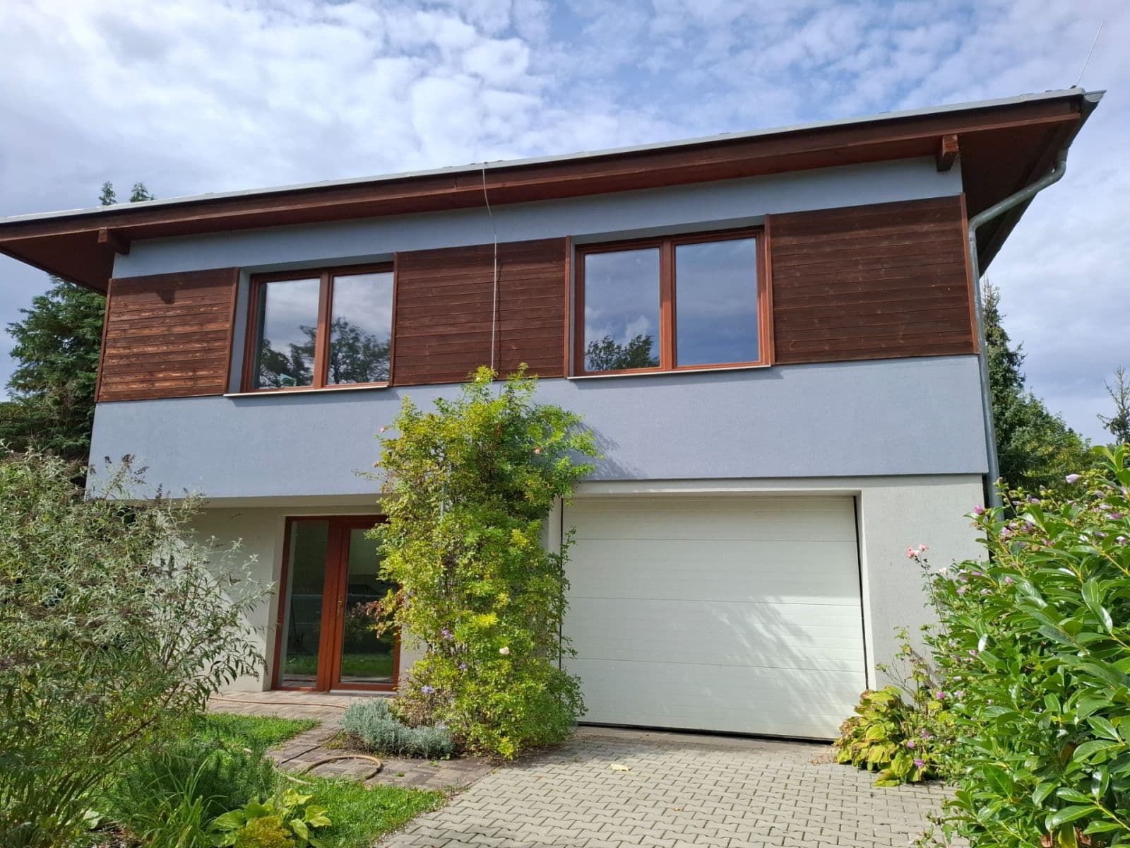 Prodej domu 140 m², pozemek 600 m², V průhonu, Lety, Středočeský kraj Prodej domu 140 m², pozemek 600 m², V průhonu, Lety, Středočeský kraj