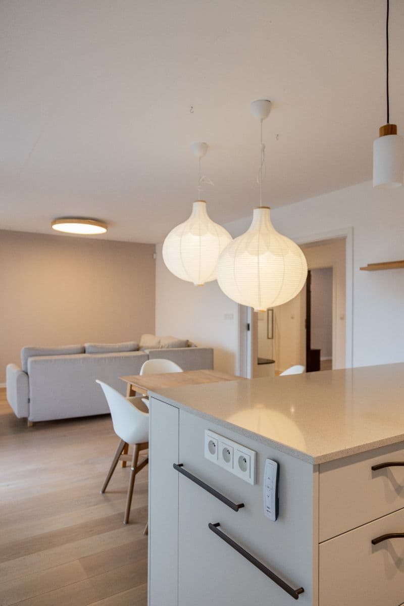 Pronájem bytu 3+kk 102 m², Platanová, České Budějovice, Jihočeský kraj Pronájem bytu 3+kk 102 m², Platanová, České Budějovice, Jihočeský kraj
