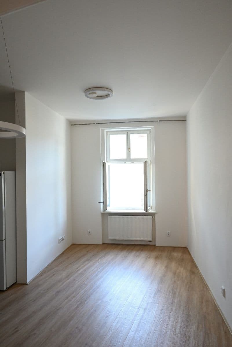Pronájem bytu 2+kk 58 m², Sokolovská, Praha, Praha Pronájem bytu 2+kk 58 m², Sokolovská, Praha, Praha