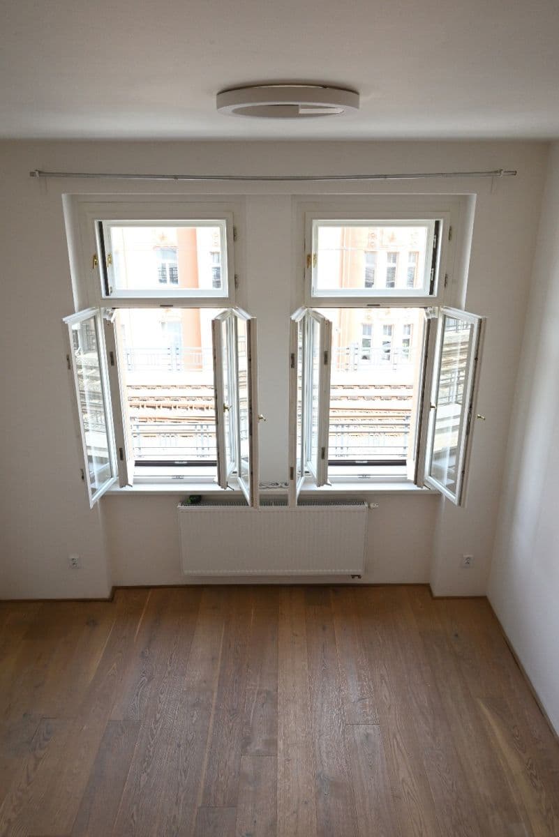Pronájem bytu 2+kk 58 m², Sokolovská, Praha, Praha Pronájem bytu 2+kk 58 m², Sokolovská, Praha, Praha