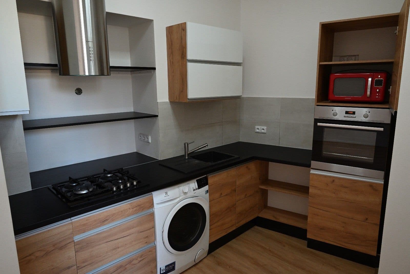 Pronájem bytu 2+kk 58 m², Sokolovská, Praha, Praha Pronájem bytu 2+kk 58 m², Sokolovská, Praha, Praha