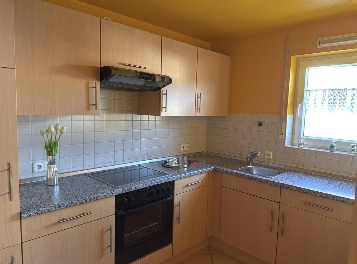 Pronájem bytu 3+1 79 m², Am Rötelesberg 5, Nufringen, Bádensko-Württembersko Pronájem bytu 3+1 79 m², Am Rötelesberg 5, Nufringen, Bádensko-Württembersko