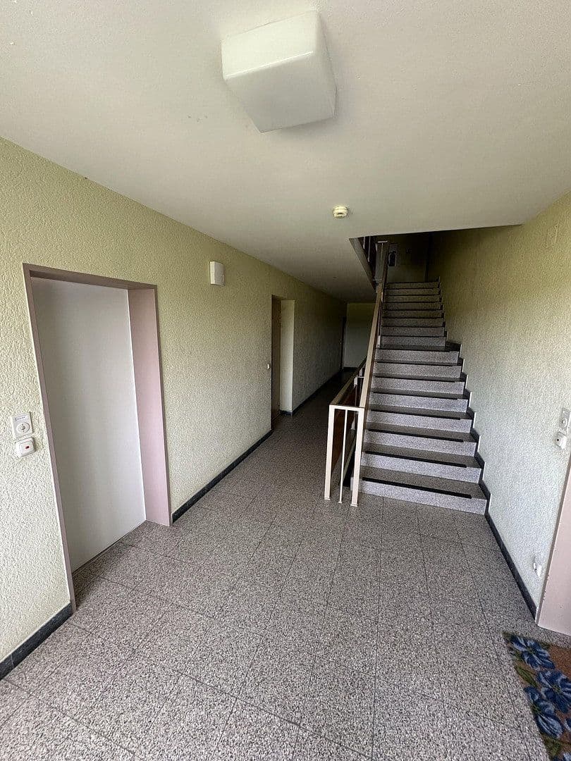 Pronájem bytu 1+1 37 m², Lessingstraße 5, Herzogenaurach, Bavorsko Pronájem bytu 1+1 37 m², Lessingstraße 5, Herzogenaurach, Bavorsko