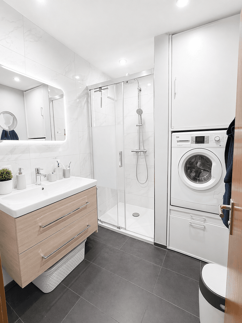 Prodej bytu 4+kk 91 m², Neckartenzlingen, Bádensko-Württembersko Prodej bytu 4+kk 91 m², Neckartenzlingen, Bádensko-Württembersko