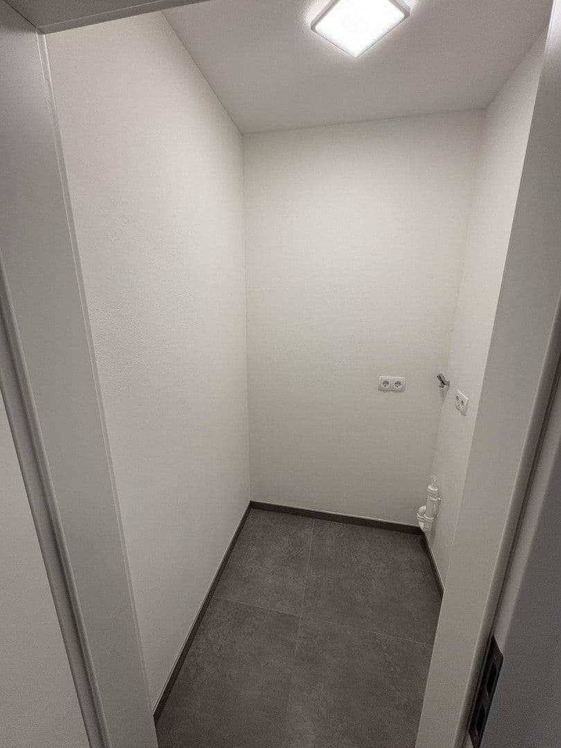 Pronájem bytu 4+1 89 m², Werner-von-Siemens-Allee 23, Röthenbach an der Pegnitz, Bavorsko Pronájem bytu 4+1 89 m², Werner-von-Siemens-Allee 23, Röthenbach an der Pegnitz, Bavorsko