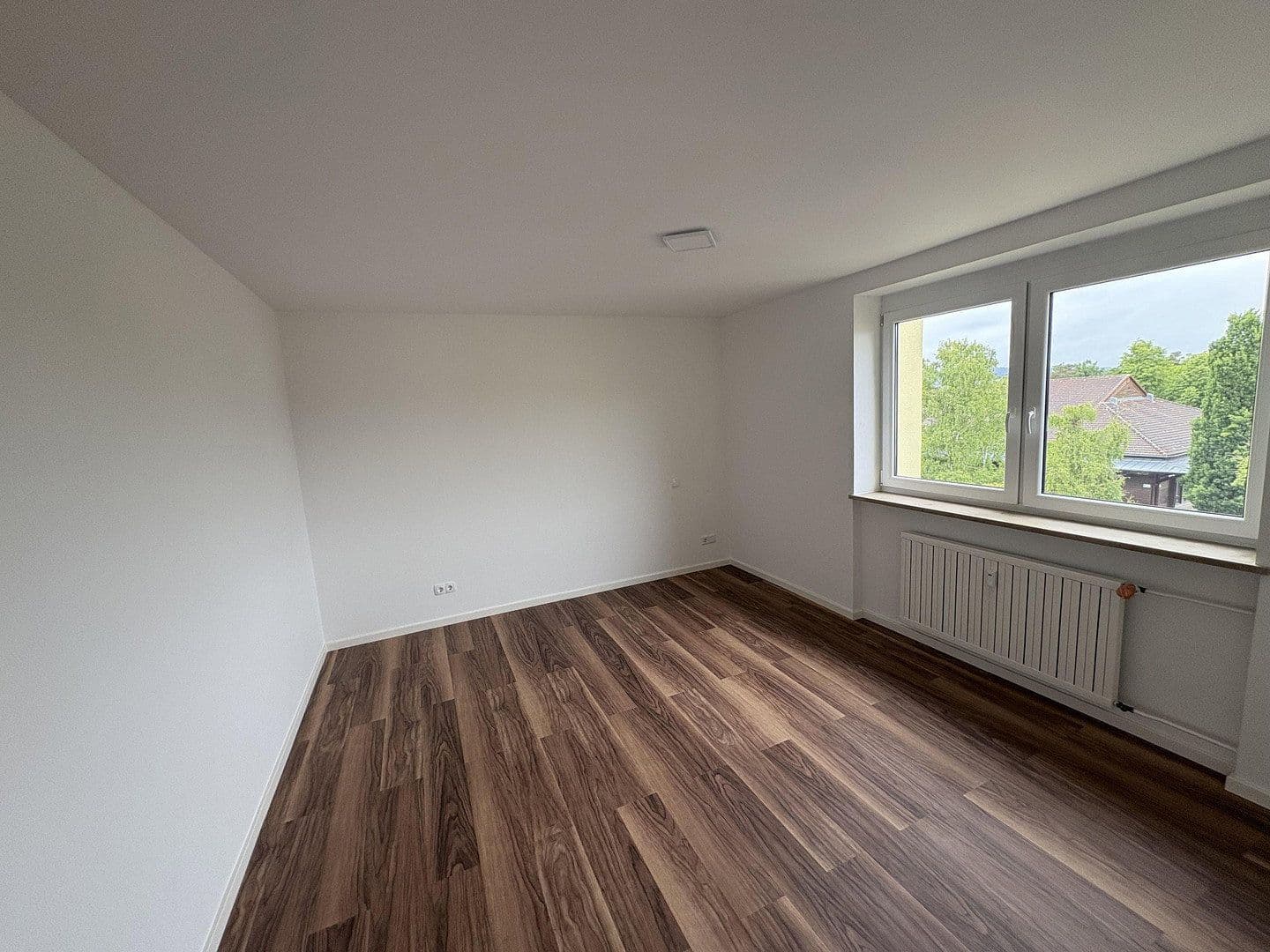 Pronájem bytu 4+1 89 m², Werner-von-Siemens-Allee 23, Röthenbach an der Pegnitz, Bavorsko Pronájem bytu 4+1 89 m², Werner-von-Siemens-Allee 23, Röthenbach an der Pegnitz, Bavorsko