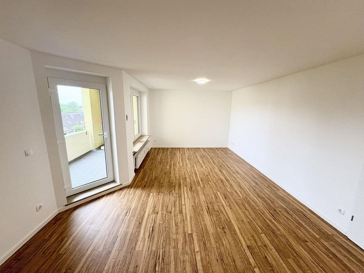 Pronájem bytu 4+1 89 m², Werner-von-Siemens-Allee 23, Röthenbach an der Pegnitz, Bavorsko Pronájem bytu 4+1 89 m², Werner-von-Siemens-Allee 23, Röthenbach an der Pegnitz, Bavorsko
