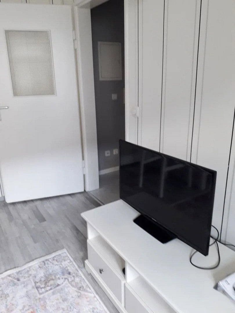 Pronájem bytu 2+1 38 m², Hildesheimer Str. 207, Hannover, Dolní Sasko Pronájem bytu 2+1 38 m², Hildesheimer Str. 207, Hannover, Dolní Sasko
