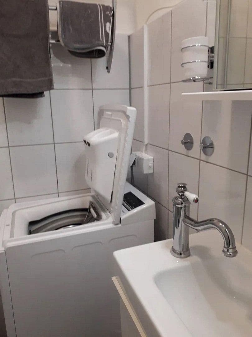 Pronájem bytu 2+1 38 m², Hildesheimer Str. 207, Hannover, Dolní Sasko Pronájem bytu 2+1 38 m², Hildesheimer Str. 207, Hannover, Dolní Sasko