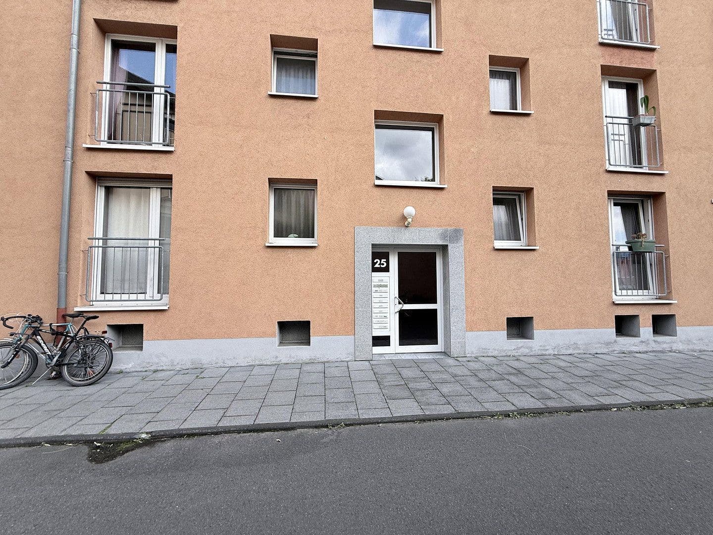 Prodej bytu 2+1 57 m², Karlstraße 25, Köln, Severní Porýní-Vestfálsko Prodej bytu 2+1 57 m², Karlstraße 25, Köln, Severní Porýní-Vestfálsko