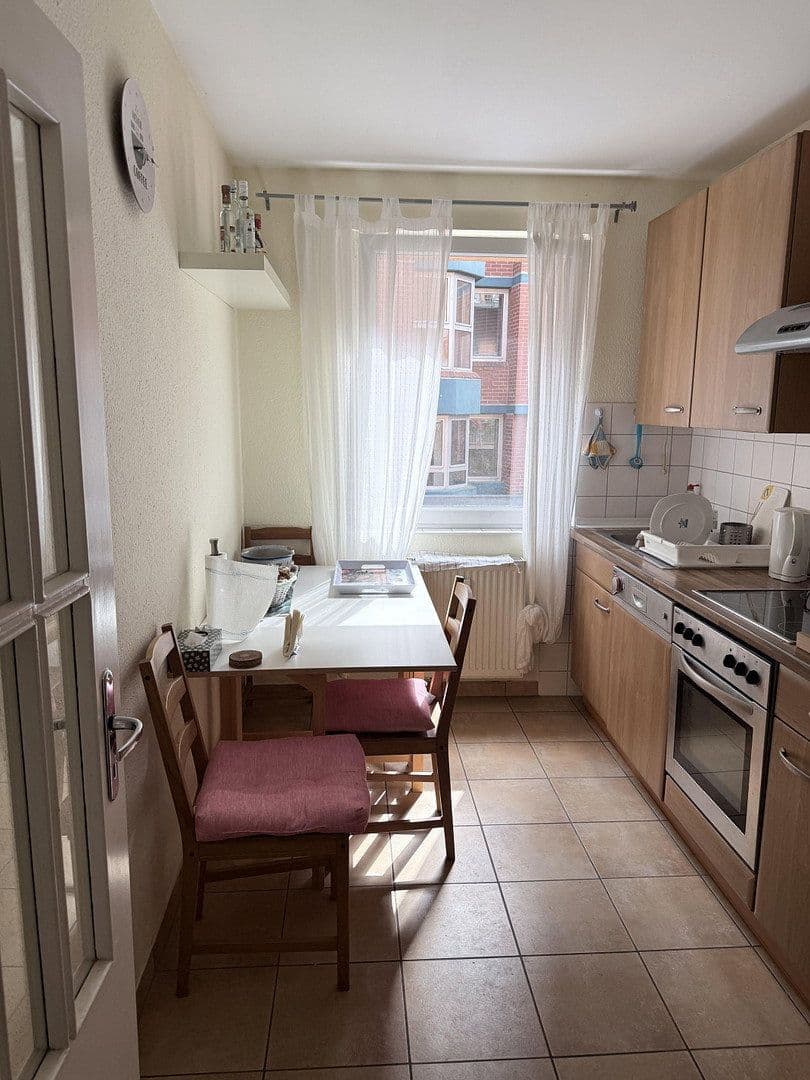 Prodej bytu 2+1 57 m², Karlstraße 25, Köln, Severní Porýní-Vestfálsko Prodej bytu 2+1 57 m², Karlstraße 25, Köln, Severní Porýní-Vestfálsko