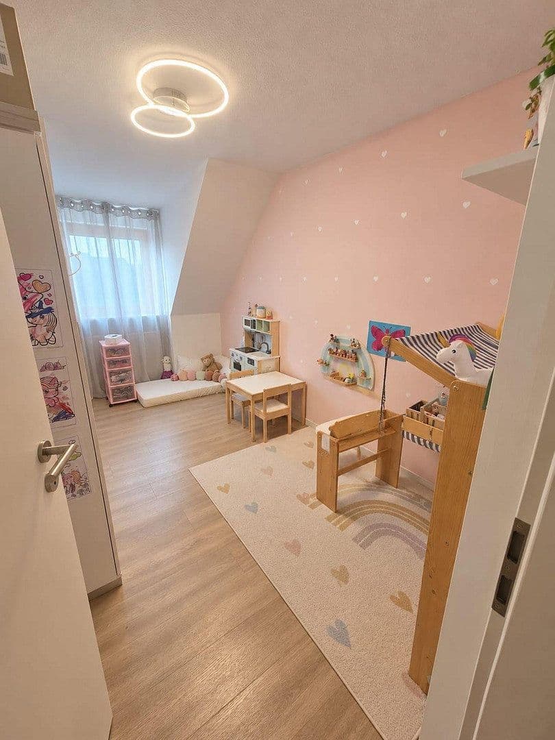 Prodej bytu 3+1 72 m², Neunkirchen am Brand, Bavorsko Prodej bytu 3+1 72 m², Neunkirchen am Brand, Bavorsko