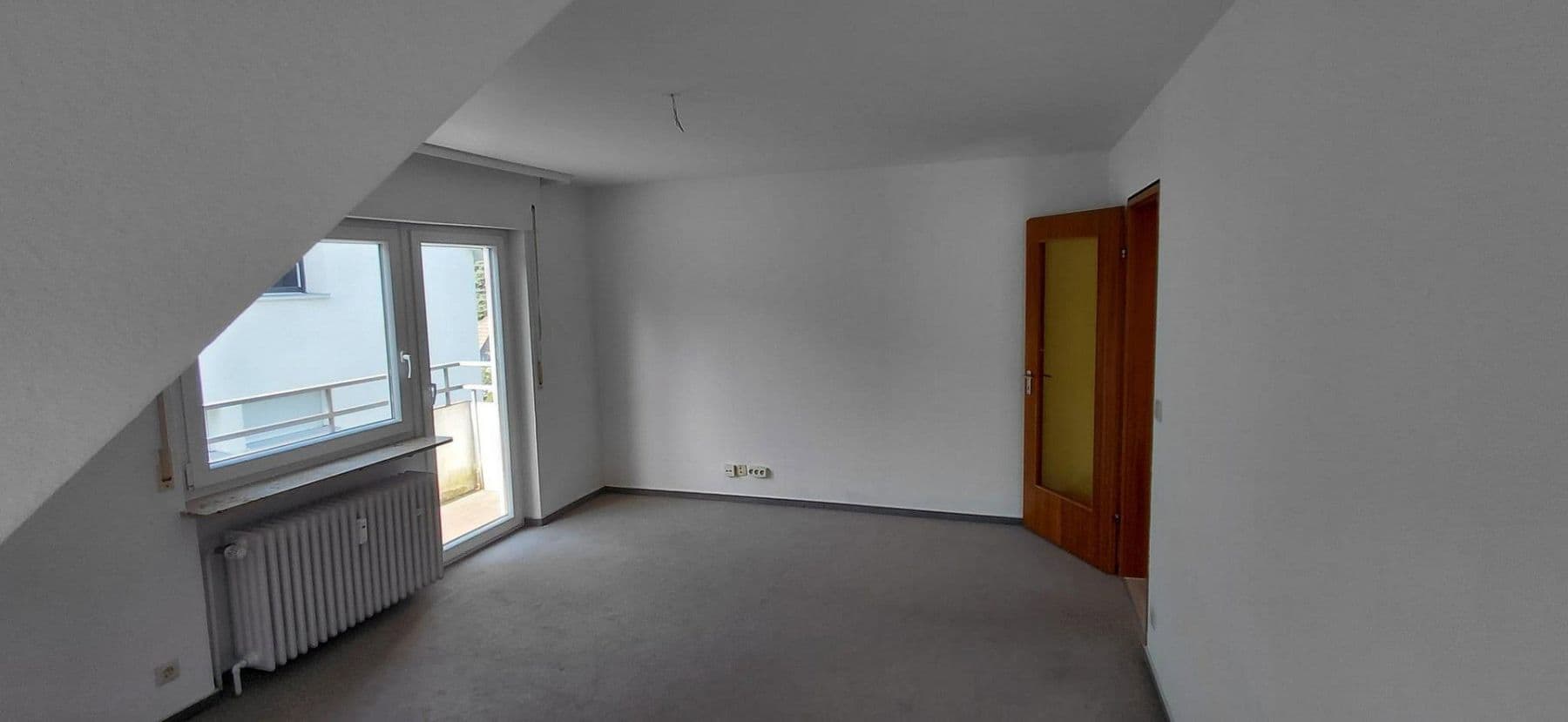 Pronájem bytu 3+kk 73 m², Stuttgart, Bádensko-Württembersko Pronájem bytu 3+kk 73 m², Stuttgart, Bádensko-Württembersko