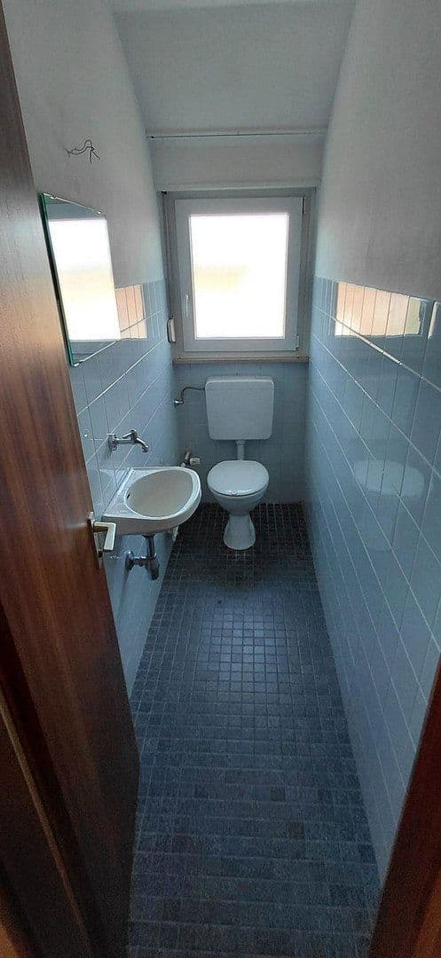 Pronájem bytu 3+kk 73 m², Stuttgart, Bádensko-Württembersko Pronájem bytu 3+kk 73 m², Stuttgart, Bádensko-Württembersko