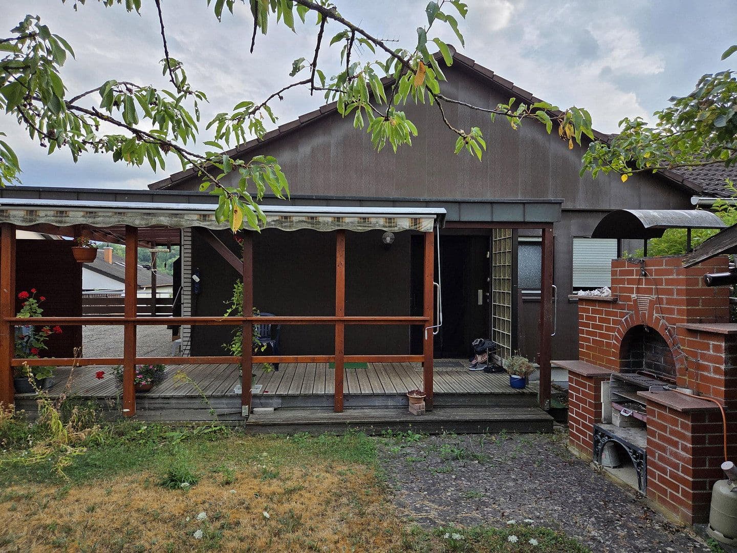 Prodej domu 230 m², pozemek 726 m², Parkweg 3, Vaihingen an der Enz, Bádensko-Württembersko Prodej domu 230 m², pozemek 726 m², Parkweg 3, Vaihingen an der Enz, Bádensko-Württembersko