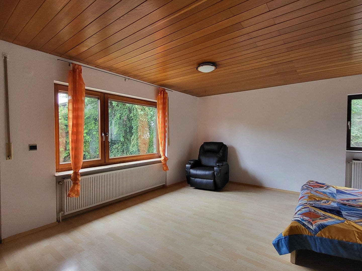 Prodej domu 230 m², pozemek 726 m², Parkweg 3, Vaihingen an der Enz, Bádensko-Württembersko Prodej domu 230 m², pozemek 726 m², Parkweg 3, Vaihingen an der Enz, Bádensko-Württembersko