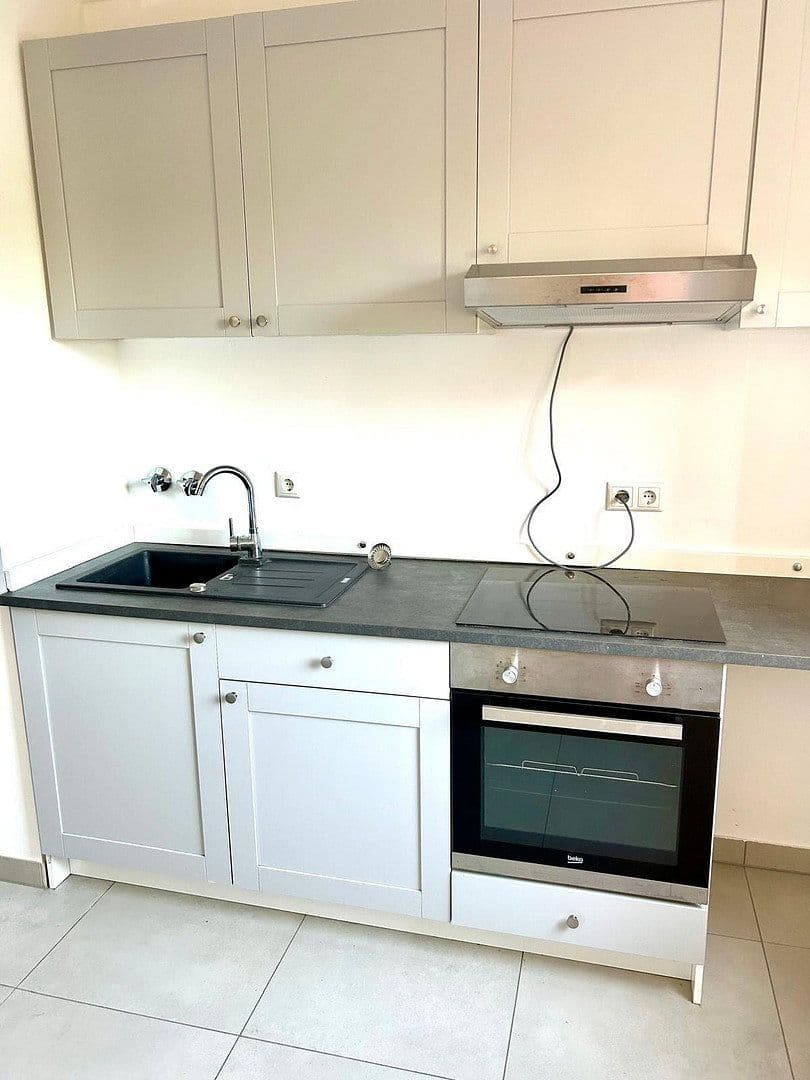 Pronájem bytu 2+1 56 m², Augsburg, Bavorsko Pronájem bytu 2+1 56 m², Augsburg, Bavorsko