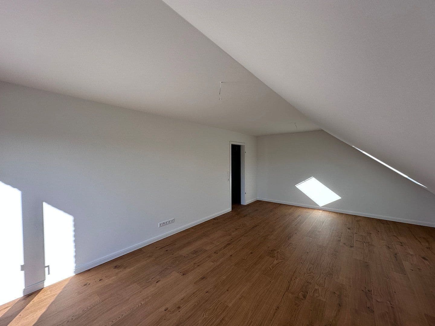 Pronájem bytu 3+1 85 m², Forstweg 15, Heide, Šlesvicko-Holštýnsko Pronájem bytu 3+1 85 m², Forstweg 15, Heide, Šlesvicko-Holštýnsko