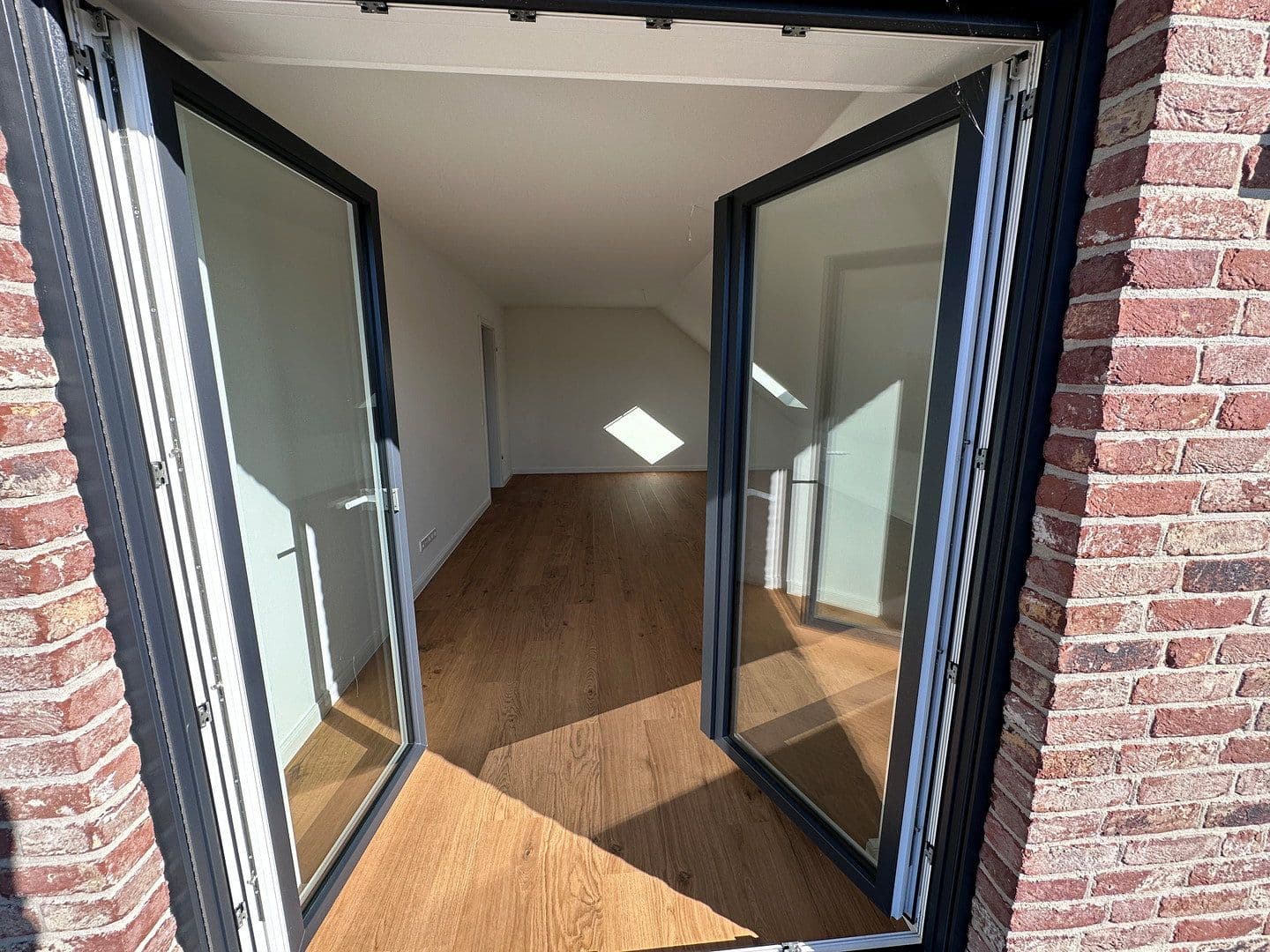 Pronájem bytu 3+1 85 m², Forstweg 15, Heide, Šlesvicko-Holštýnsko Pronájem bytu 3+1 85 m², Forstweg 15, Heide, Šlesvicko-Holštýnsko