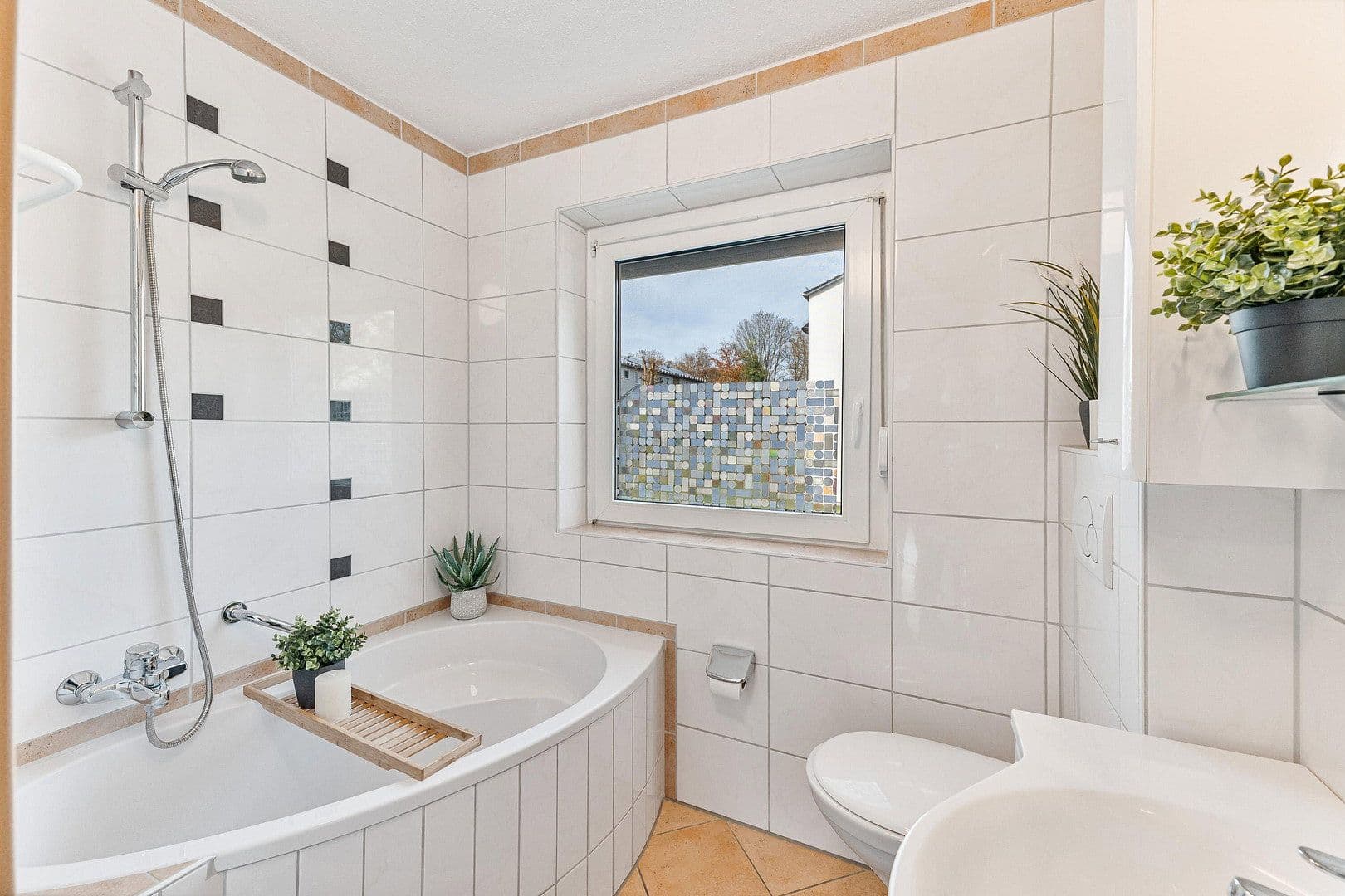Prodej domu 120 m², pozemek 145 m², Neu-Ulm, Bavorsko Prodej domu 120 m², pozemek 145 m², Neu-Ulm, Bavorsko