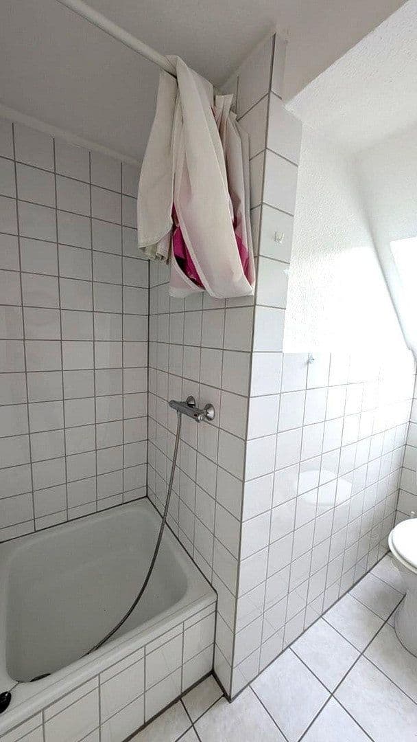 Pronájem bytu 2+kk 70 m², Gelsenkirchen, Severní Porýní-Vestfálsko Pronájem bytu 2+kk 70 m², Gelsenkirchen, Severní Porýní-Vestfálsko