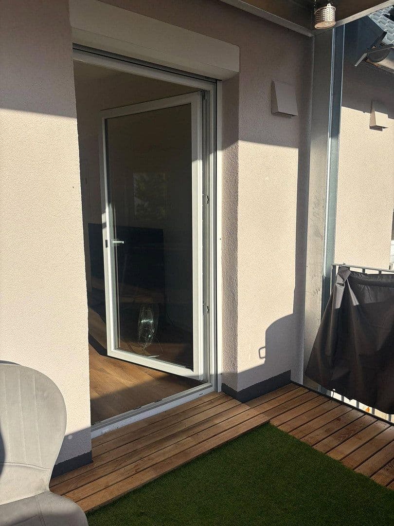 Pronájem bytu 4+1 111 m², Crailsheimer Str. 2, Frankenhardt, Bádensko-Württembersko Pronájem bytu 4+1 111 m², Crailsheimer Str. 2, Frankenhardt, Bádensko-Württembersko