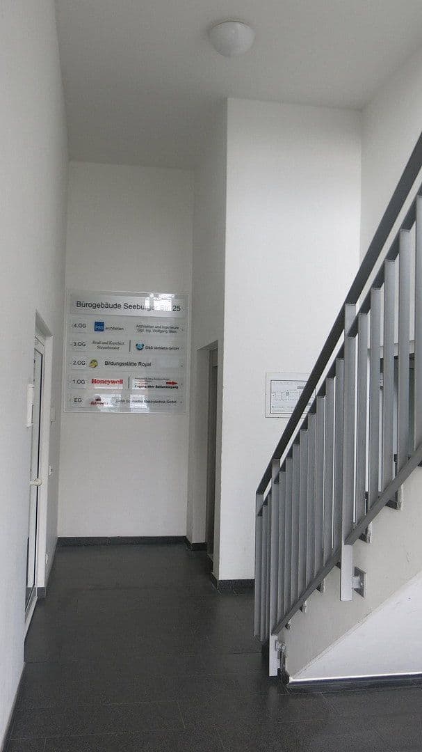 Pronájem kanceláře 101 m², Seeburger Str. 25, Berlin, Berlín Pronájem kanceláře 101 m², Seeburger Str. 25, Berlin, Berlín