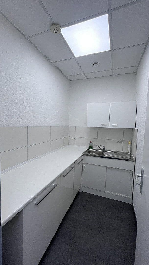 Pronájem kanceláře 101 m², Seeburger Str. 25, Berlin, Berlín Pronájem kanceláře 101 m², Seeburger Str. 25, Berlin, Berlín