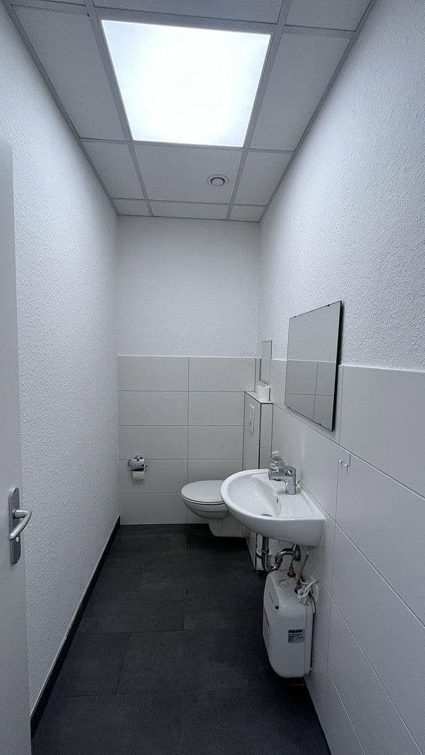 Pronájem kanceláře 101 m², Seeburger Str. 25, Berlin, Berlín Pronájem kanceláře 101 m², Seeburger Str. 25, Berlin, Berlín
