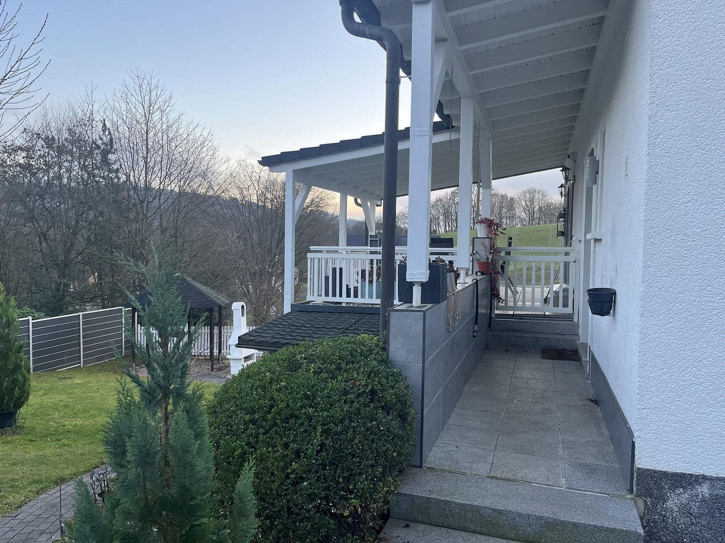 Prodej domu 130 m², pozemek 650 m², Dumickerweg2, Olpe, Severní Porýní-Vestfálsko Prodej domu 130 m², pozemek 650 m², Dumickerweg2, Olpe, Severní Porýní-Vestfálsko