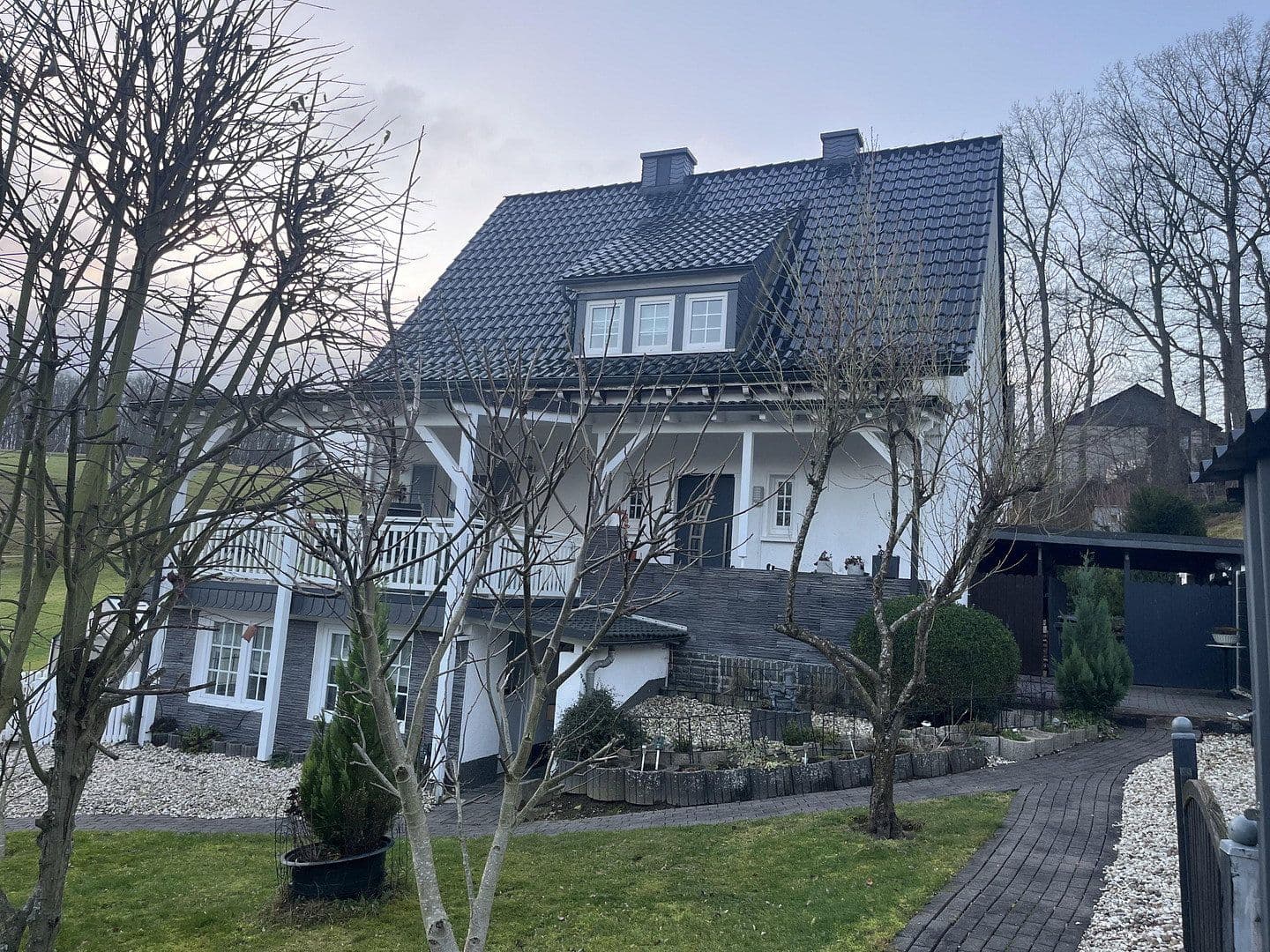 Prodej domu 130 m², pozemek 650 m², Dumickerweg2, Olpe, Severní Porýní-Vestfálsko Prodej domu 130 m², pozemek 650 m², Dumickerweg2, Olpe, Severní Porýní-Vestfálsko