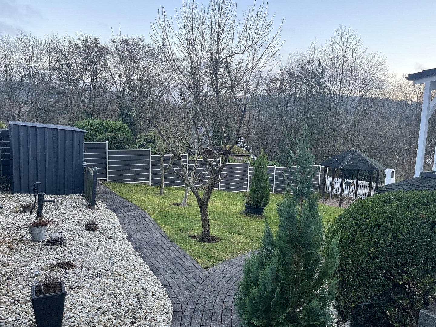 Prodej domu 130 m², pozemek 650 m², Dumickerweg2, Olpe, Severní Porýní-Vestfálsko Prodej domu 130 m², pozemek 650 m², Dumickerweg2, Olpe, Severní Porýní-Vestfálsko