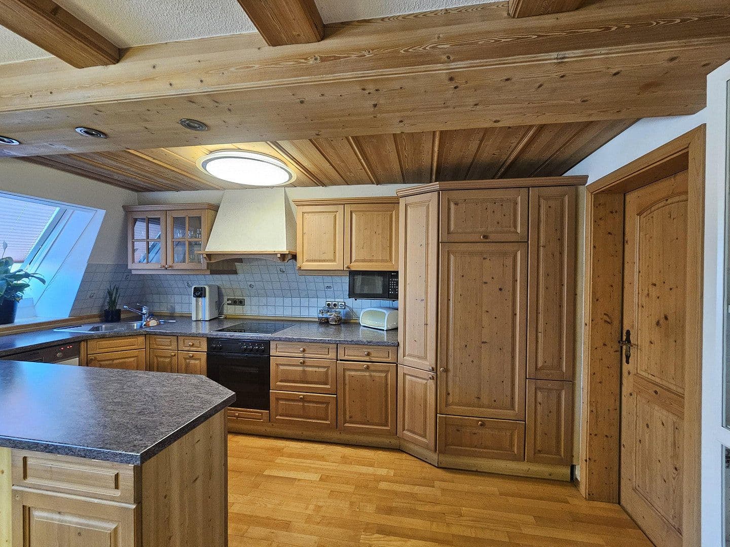 Pronájem bytu 6+1 143 m², Leidringer Str. 2, Rosenfeld, Bádensko-Württembersko Pronájem bytu 6+1 143 m², Leidringer Str. 2, Rosenfeld, Bádensko-Württembersko