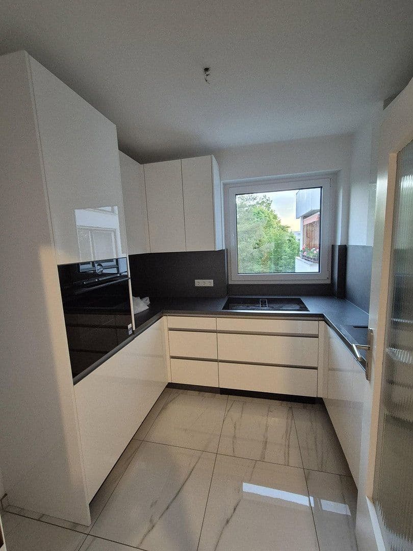 Prodej bytu 3+1 76 m², Robert-Koch-Straße 10, Ottobrunn, Bavorsko Prodej bytu 3+1 76 m², Robert-Koch-Straße 10, Ottobrunn, Bavorsko