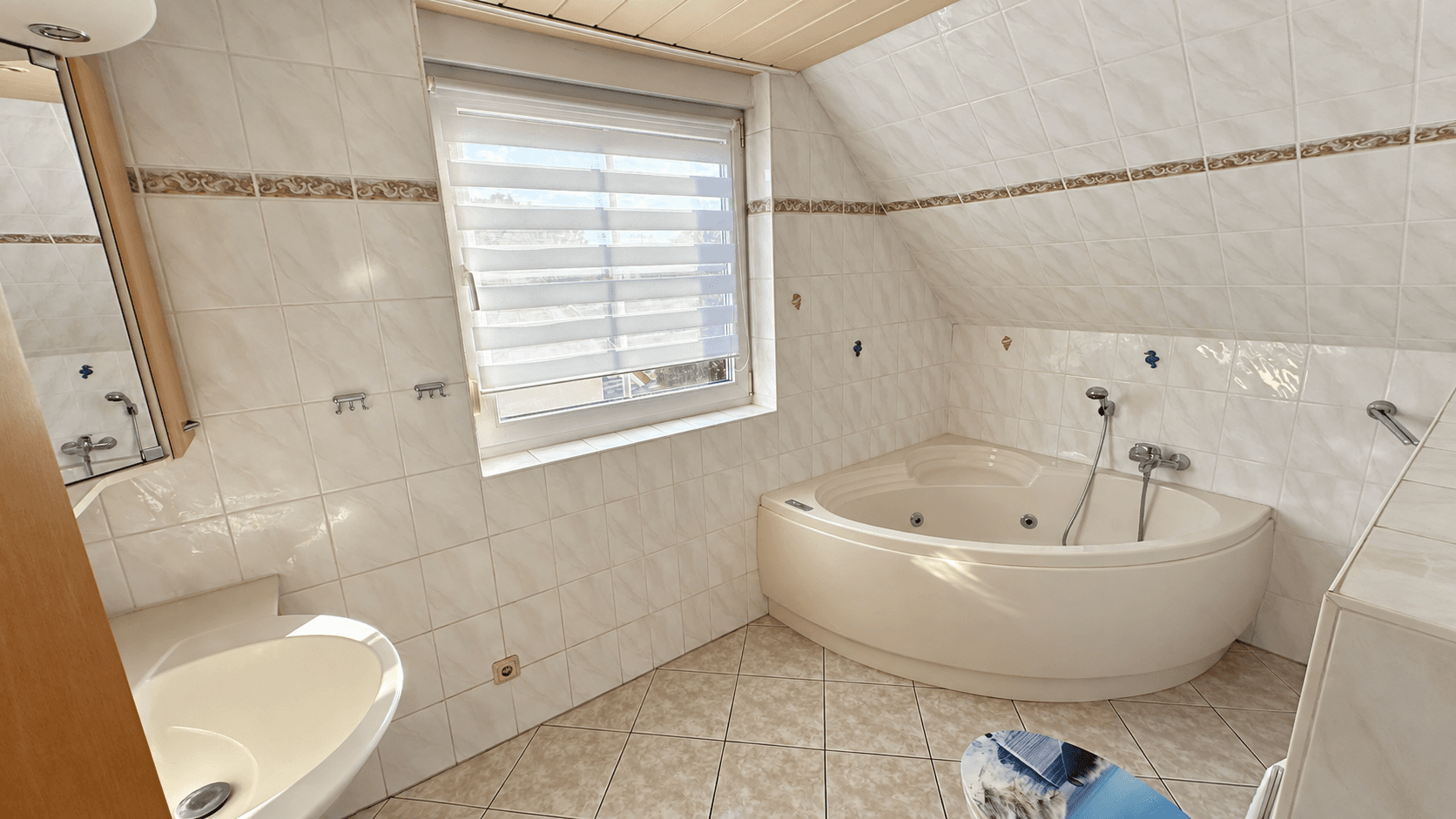 Prodej domu 120 m², pozemek 550 m², Magdeburg, Sasko-Anhaltsko Prodej domu 120 m², pozemek 550 m², Magdeburg, Sasko-Anhaltsko