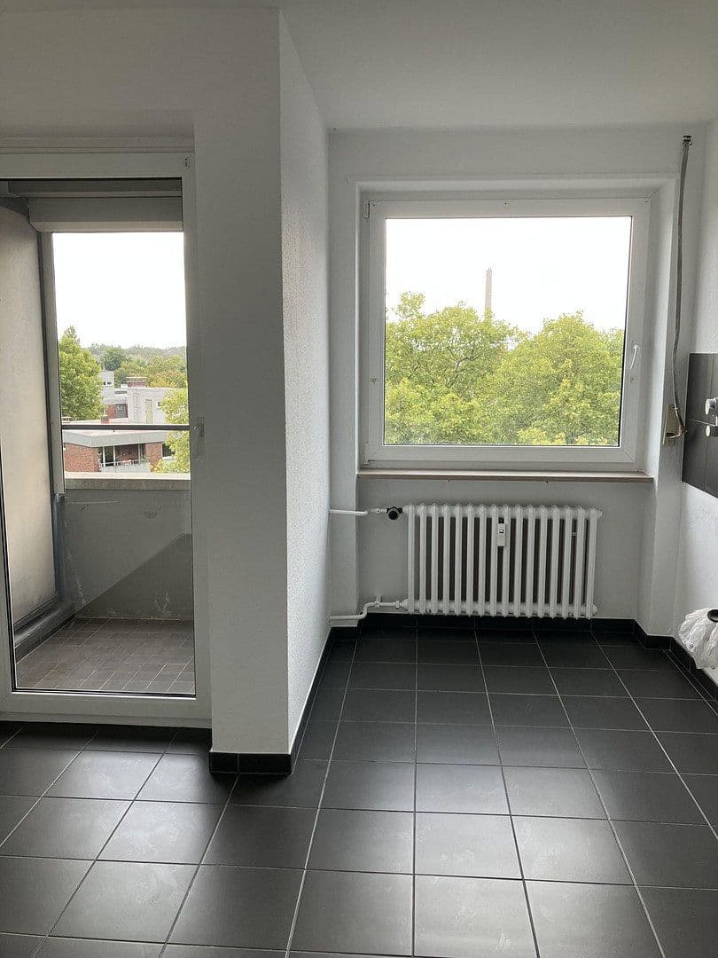 Prodej bytu 3+1 90 m², Ludwigshafen - Süd, Porýní-Falc Prodej bytu 3+1 90 m², Ludwigshafen - Süd, Porýní-Falc