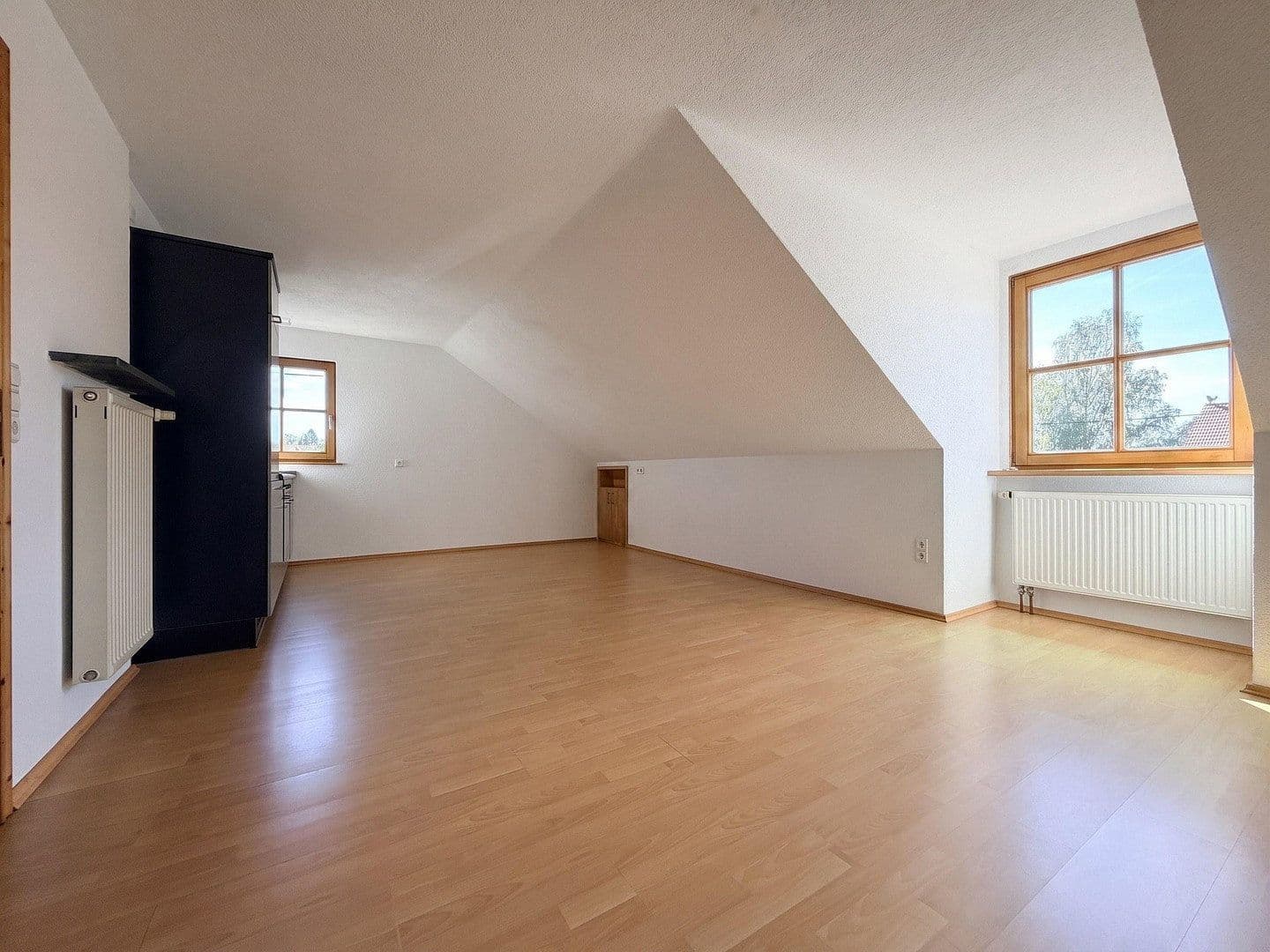 Pronájem domu 175 m², pozemek 684 m², Germaringen, Bavorsko Pronájem domu 175 m², pozemek 684 m², Germaringen, Bavorsko