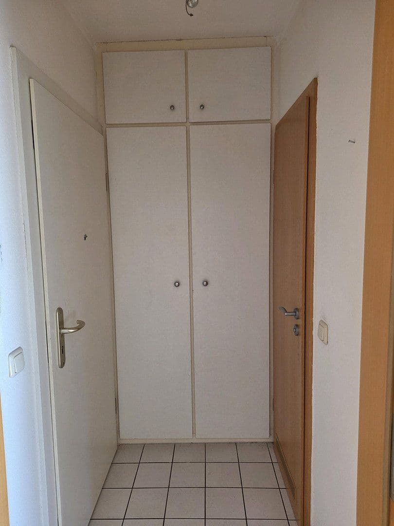 Pronájem bytu 1+1 38 m², Elbinger Straße 3, Duisburg, Severní Porýní-Vestfálsko Pronájem bytu 1+1 38 m², Elbinger Straße 3, Duisburg, Severní Porýní-Vestfálsko
