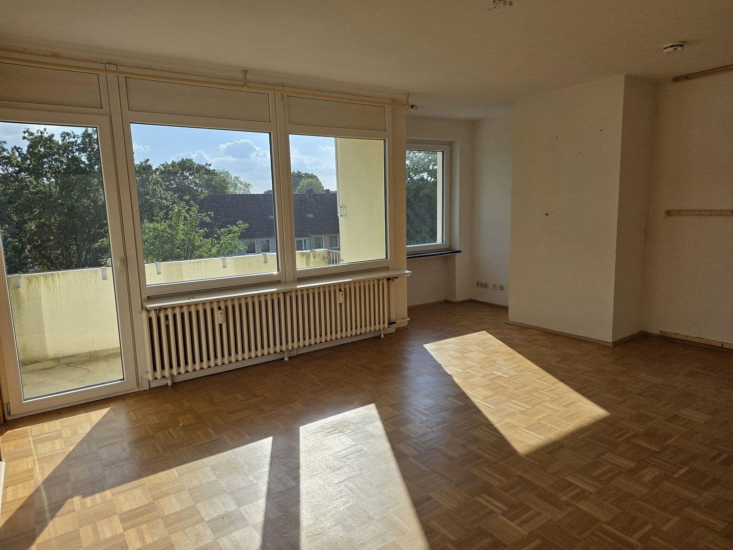 Pronájem bytu 1+1 38 m², Elbinger Straße 3, Duisburg, Severní Porýní-Vestfálsko Pronájem bytu 1+1 38 m², Elbinger Straße 3, Duisburg, Severní Porýní-Vestfálsko