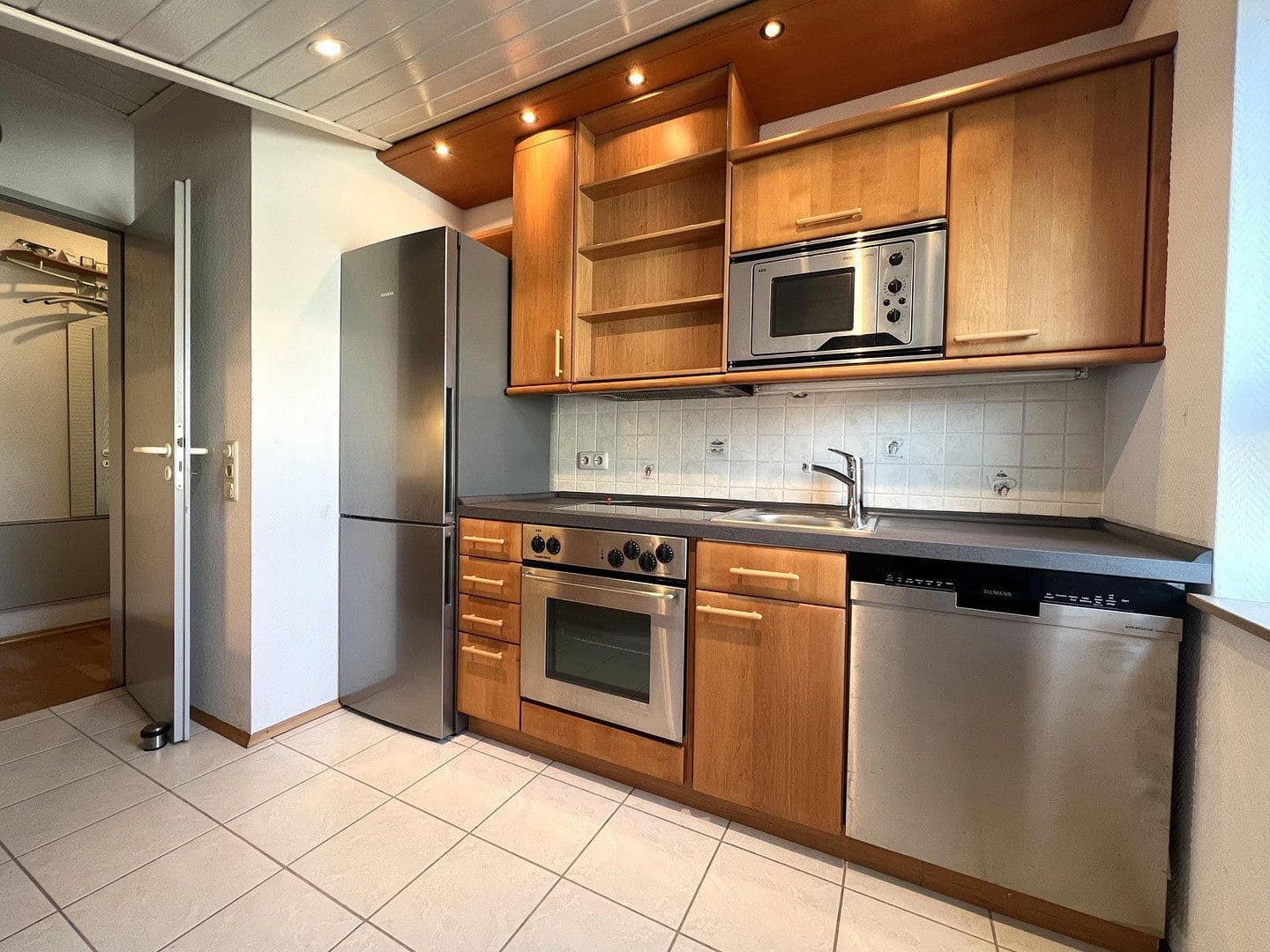 Pronájem bytu 4+1 101 m², Reuterallee 69, Darmstadt, Hessen Pronájem bytu 4+1 101 m², Reuterallee 69, Darmstadt, Hessen