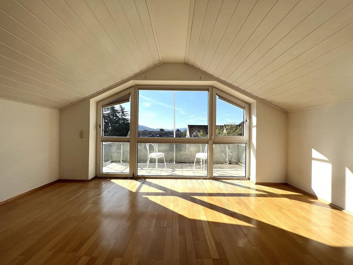 Pronájem bytu 4+1 101 m², Reuterallee 69, Darmstadt, Hessen Pronájem bytu 4+1 101 m², Reuterallee 69, Darmstadt, Hessen