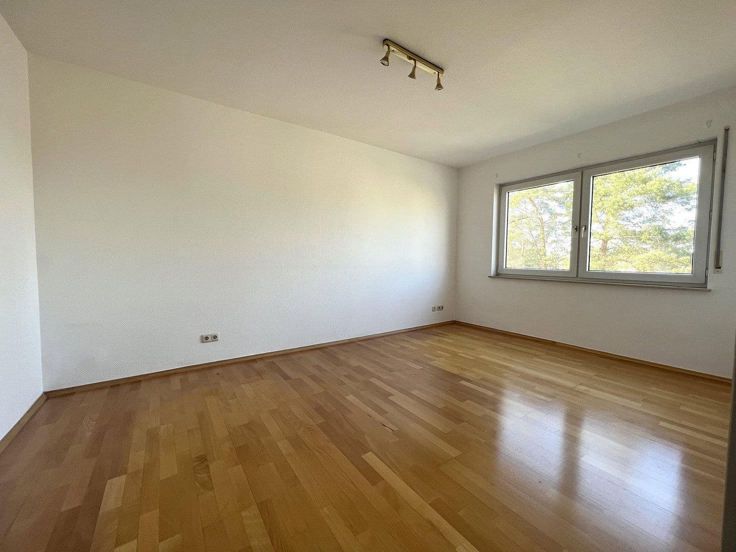 Pronájem bytu 4+1 101 m², Reuterallee 69, Darmstadt, Hessen Pronájem bytu 4+1 101 m², Reuterallee 69, Darmstadt, Hessen