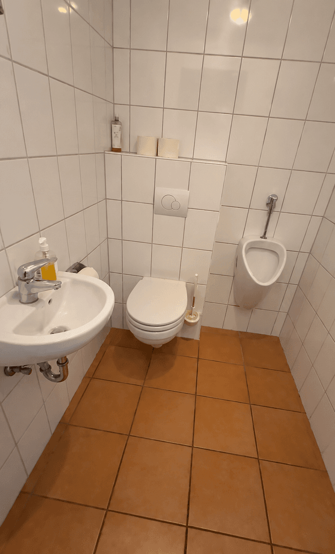 Prodej nebytového prostoru 797 m², Adolf-Hoff-Weg 24, Bremerhaven, Bremen Prodej nebytového prostoru 797 m², Adolf-Hoff-Weg 24, Bremerhaven, Bremen