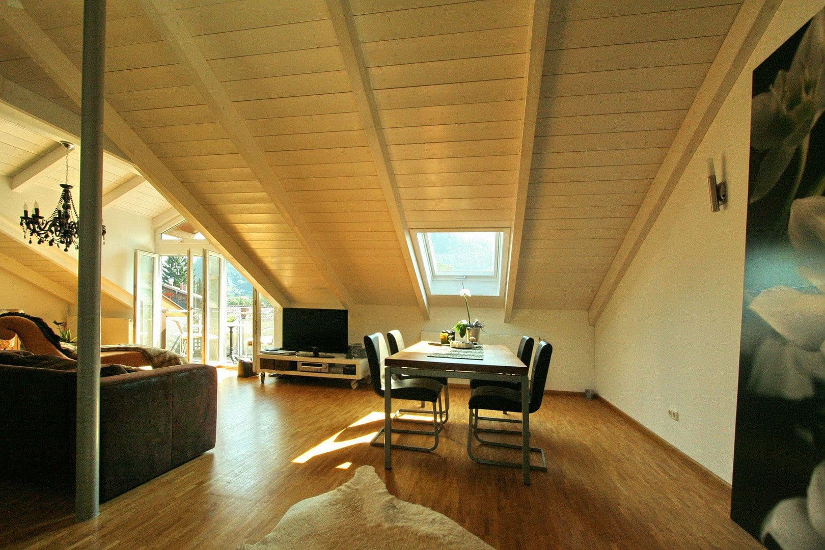Pronájem bytu 3+1 139 m², Flintsbach am Inn, Bavorsko Pronájem bytu 3+1 139 m², Flintsbach am Inn, Bavorsko