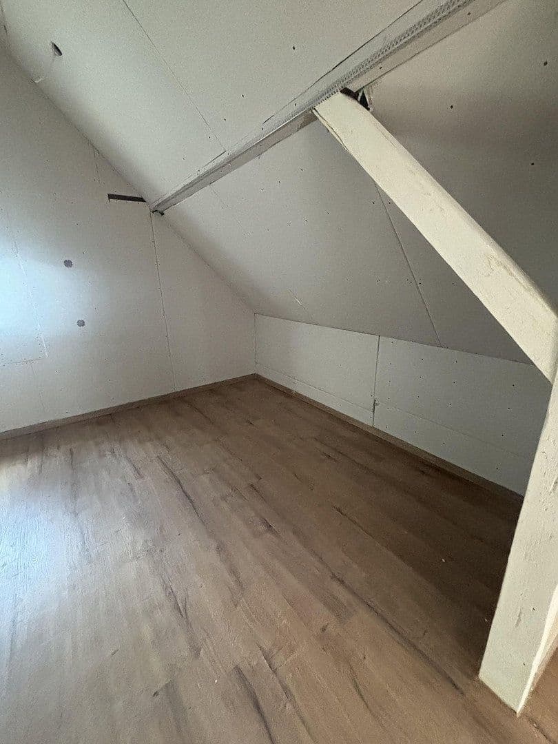 Pronájem bytu 2+kk 55 m², Münsingen, Bádensko-Württembersko Pronájem bytu 2+kk 55 m², Münsingen, Bádensko-Württembersko