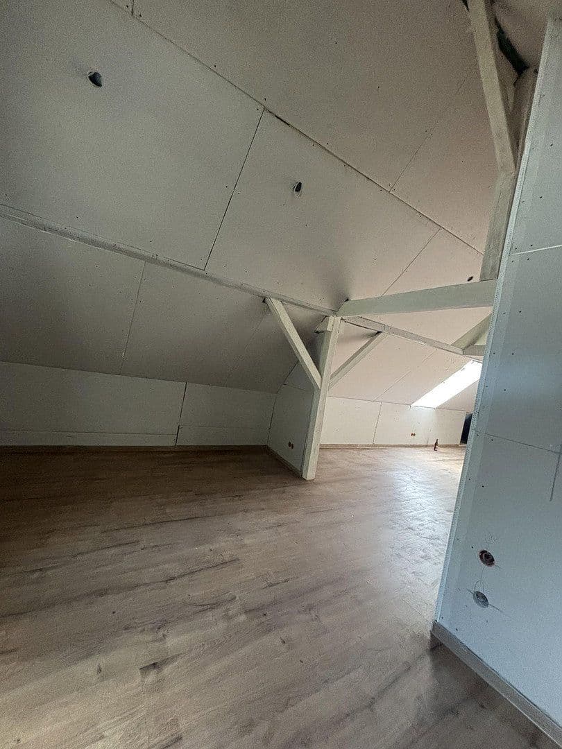 Pronájem bytu 2+kk 55 m², Münsingen, Bádensko-Württembersko Pronájem bytu 2+kk 55 m², Münsingen, Bádensko-Württembersko