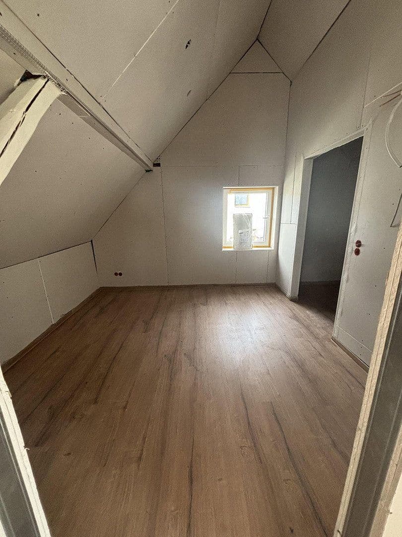 Pronájem bytu 2+kk 55 m², Münsingen, Bádensko-Württembersko Pronájem bytu 2+kk 55 m², Münsingen, Bádensko-Württembersko
