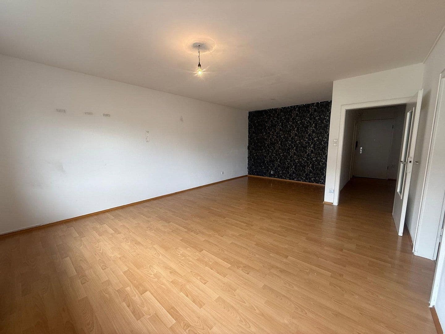 Pronájem bytu 2+1 62 m², Wormser Str. 15-17, Frankenthal, Porýní-Falc Pronájem bytu 2+1 62 m², Wormser Str. 15-17, Frankenthal, Porýní-Falc