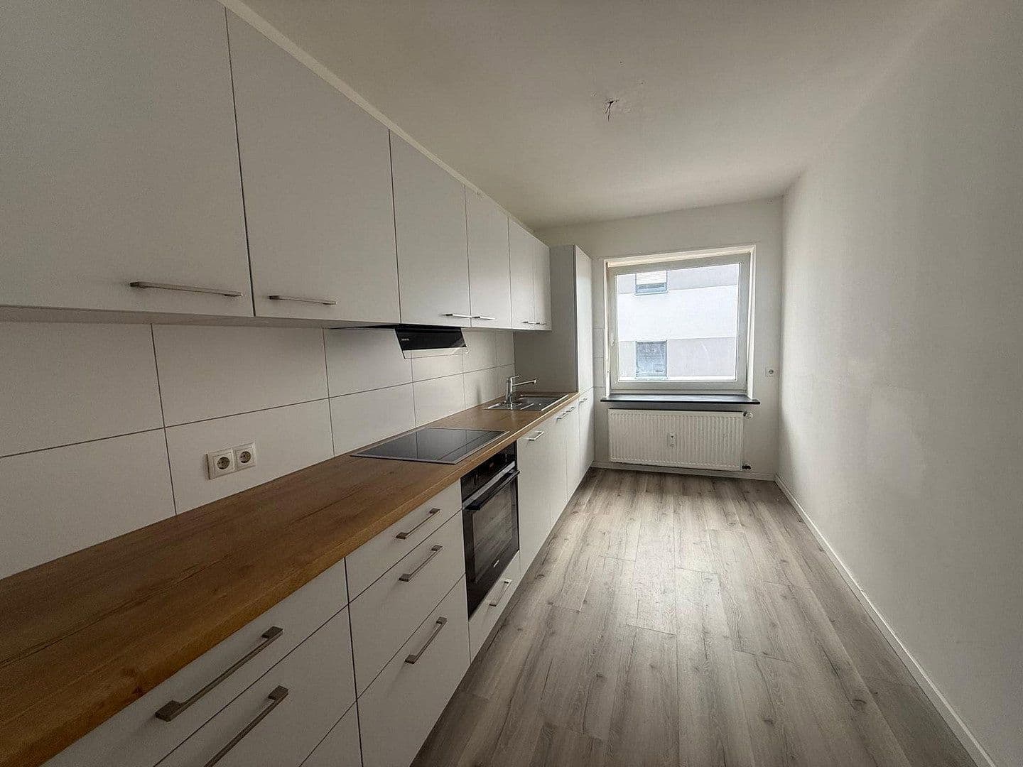 Pronájem bytu 2+1 62 m², Wormser Str. 15-17, Frankenthal, Porýní-Falc Pronájem bytu 2+1 62 m², Wormser Str. 15-17, Frankenthal, Porýní-Falc