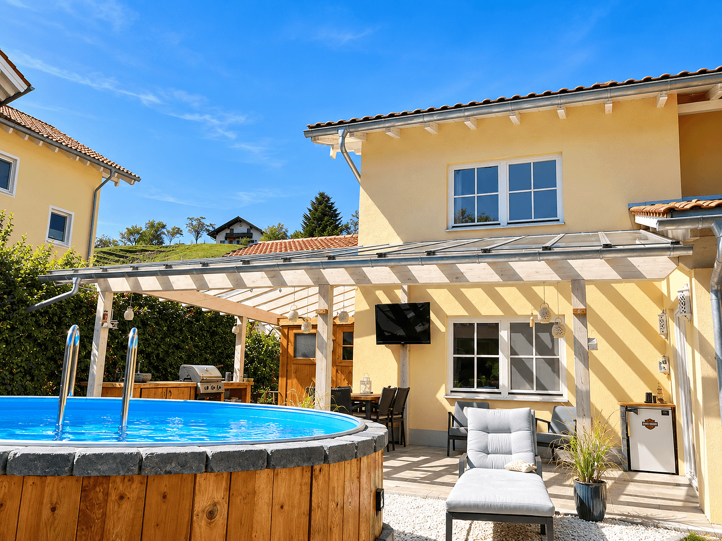 Prodej domu 217 m², pozemek 824 m², Siegsdorf, Bavorsko Prodej domu 217 m², pozemek 824 m², Siegsdorf, Bavorsko